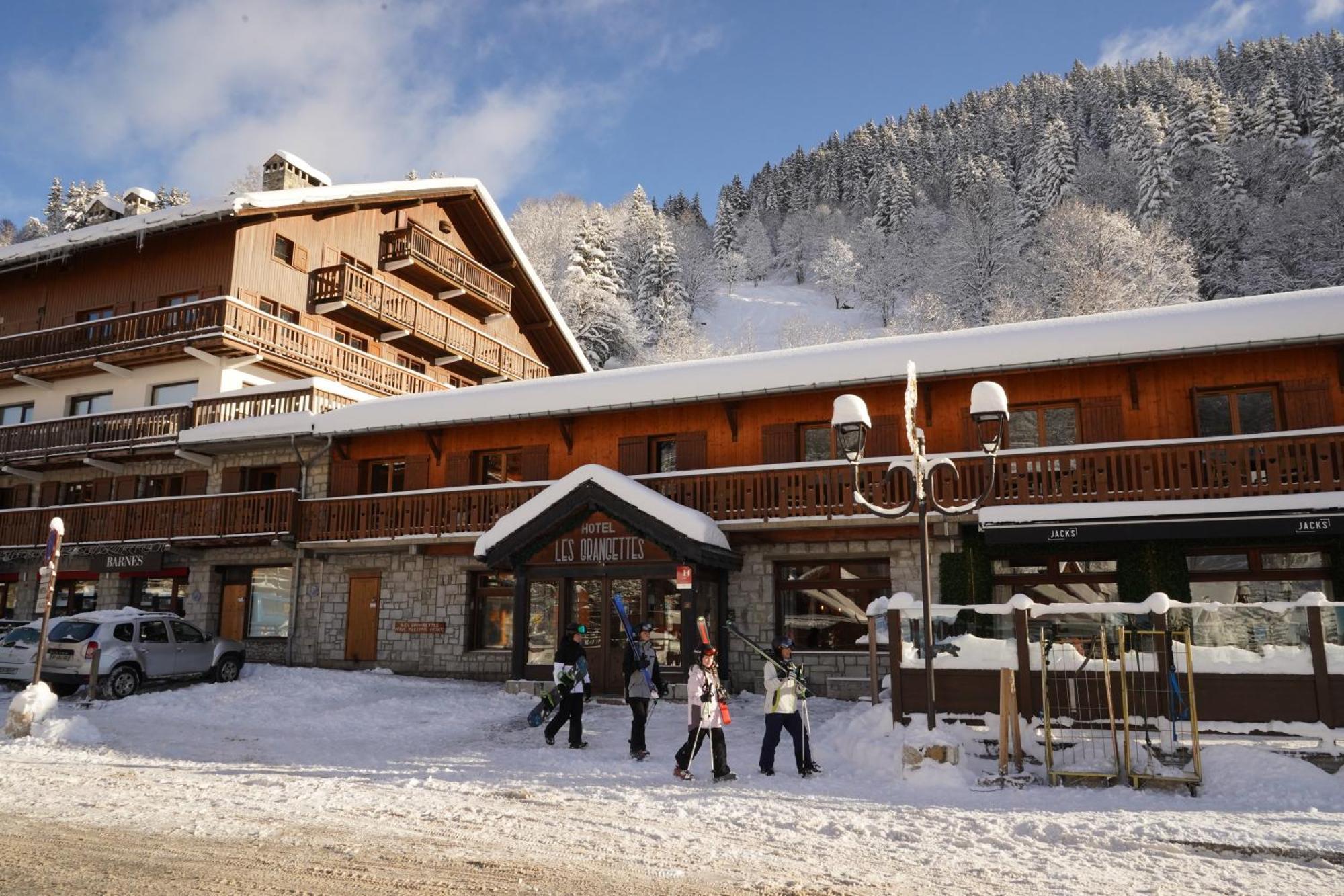 Hotel Les Grangettes メリベル エクステリア 写真